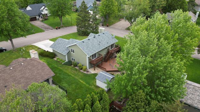 5518 Oakgreen Place N, Oak Park Heights, MN 55082