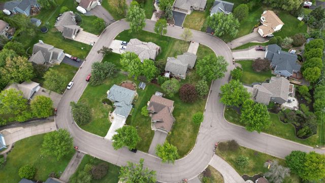 5518 Oakgreen Place N, Oak Park Heights, MN 55082