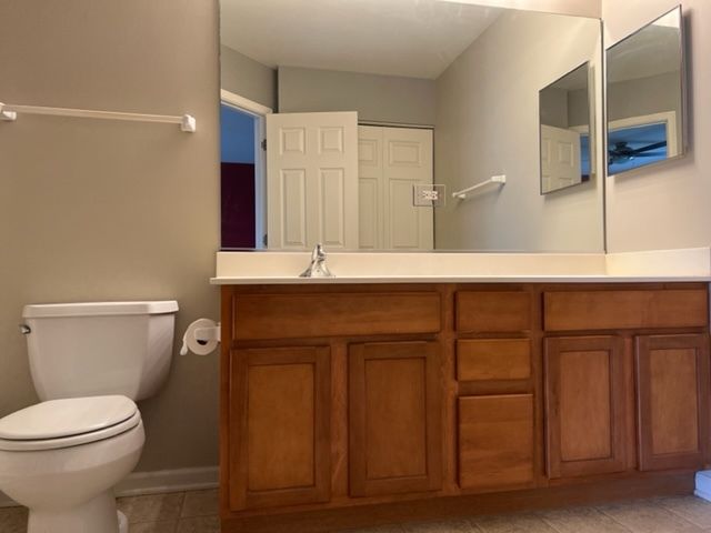 616 Lincoln Station Drive, Oswego, IL 60543