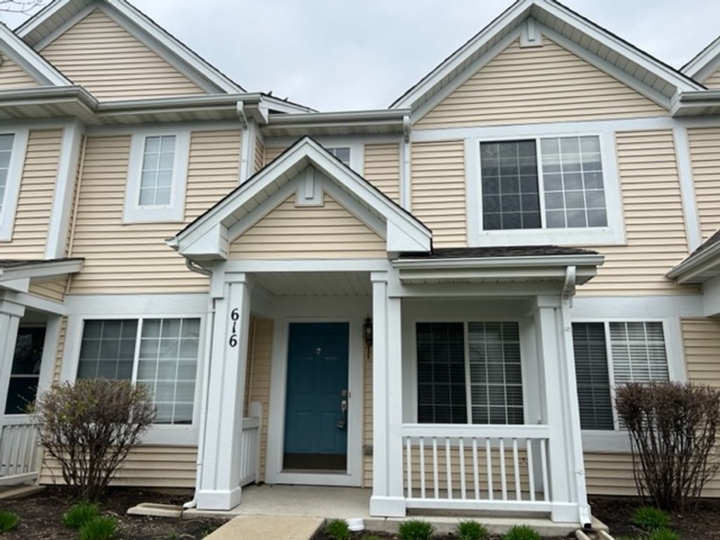 616 Lincoln Station Drive, Oswego, IL 60543