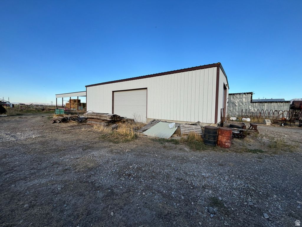 Image 14 of property listing at 3322 W 5600 S, Weston, ID 83286