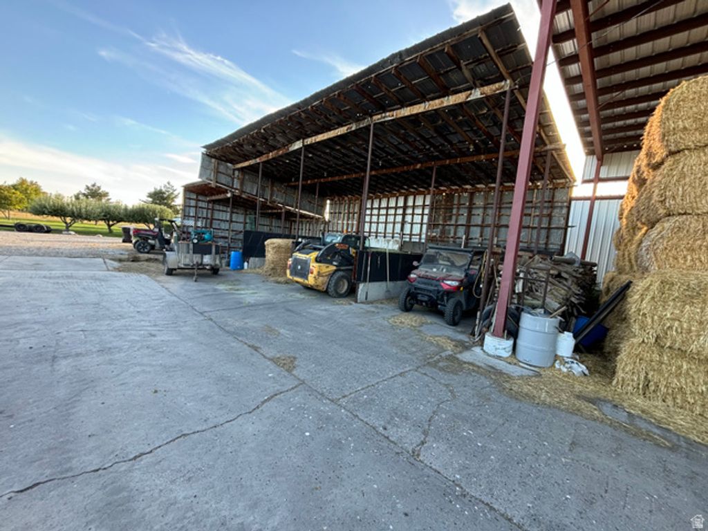 Image 22 of property listing at 3322 W 5600 S, Weston, ID 83286