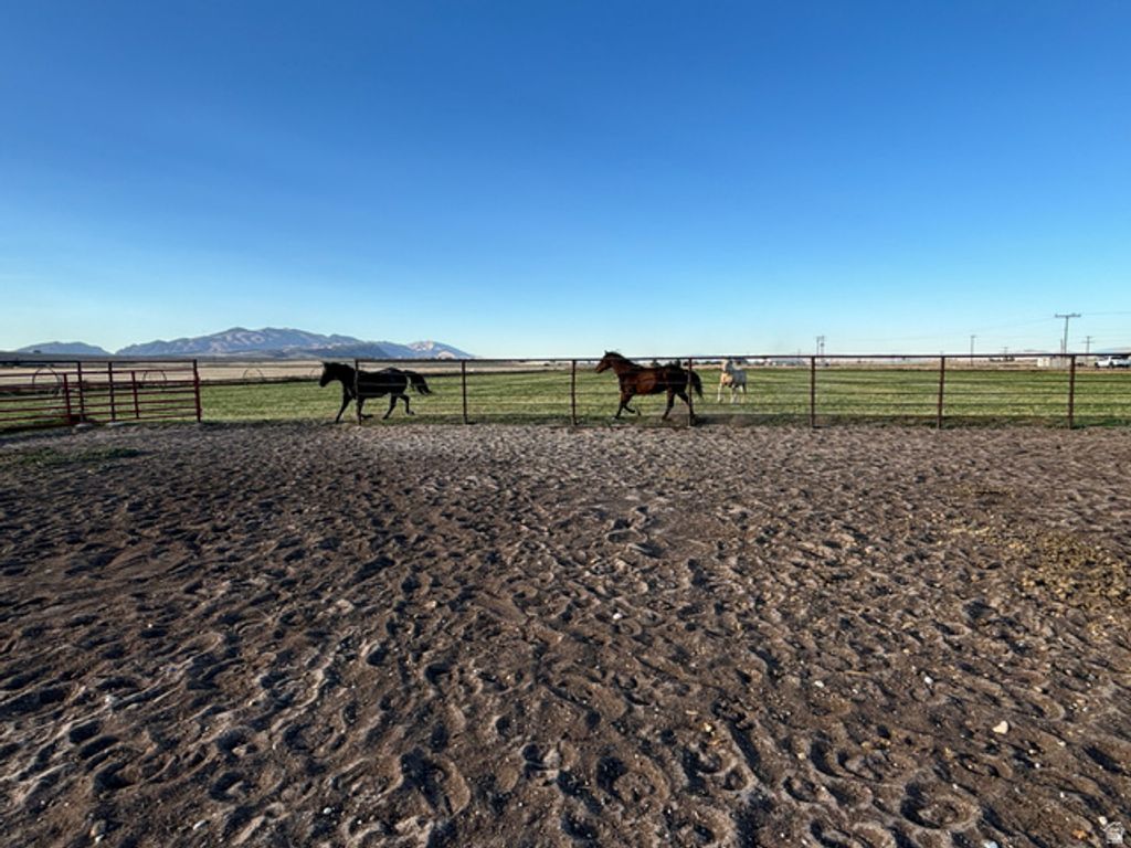 Image 26 of property listing at 3322 W 5600 S, Weston, ID 83286