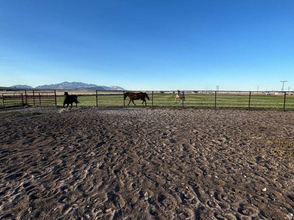 Image 27 of property listing at 3322 W 5600 S, Weston, ID 83286