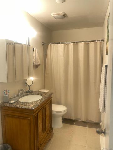 3601 Chelsea Cove S, Hopewell Junction, NY 12533