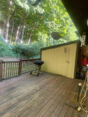 3601 Chelsea Cove S, Hopewell Junction, NY 12533