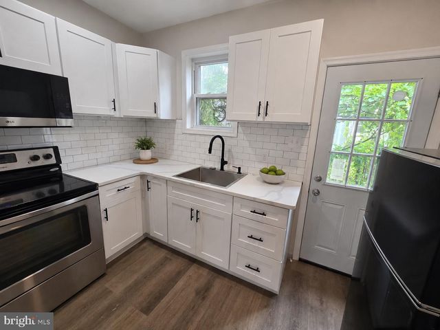 1302 N FARSON ST, Philadelphia, PA 19131