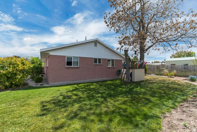 4898 S 1575 W, Taylorsville, UT 84123