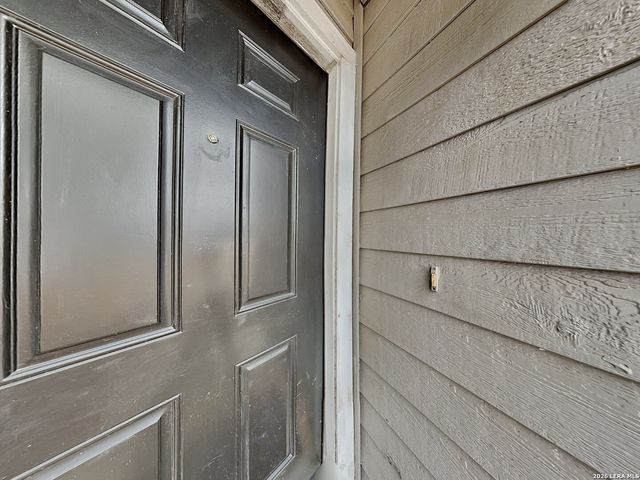 7715 Skyline Ridge, San Antonio, TX 78239