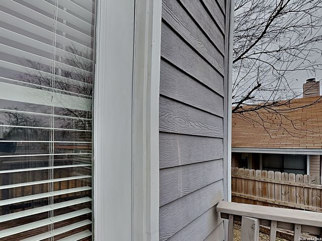 7715 Skyline Ridge, San Antonio, TX 78239