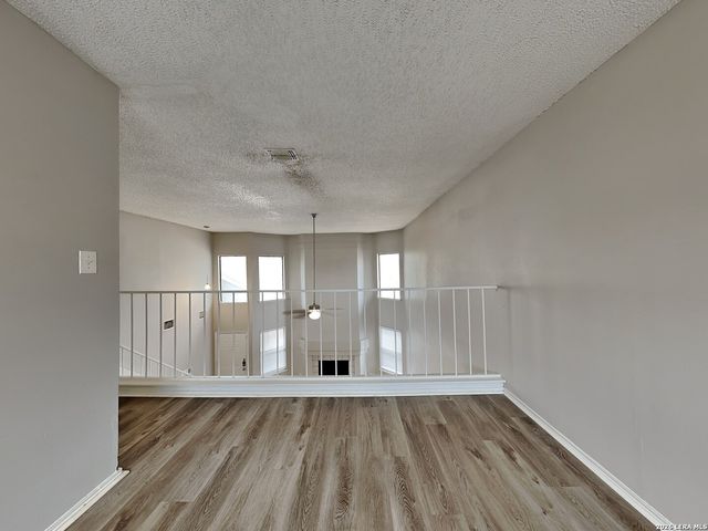 7715 Skyline Ridge, San Antonio, TX 78239