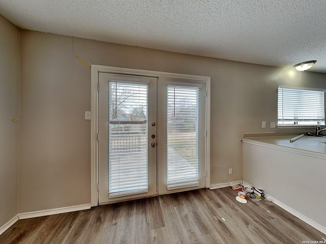 7715 Skyline Ridge, San Antonio, TX 78239