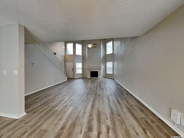 7715 Skyline Ridge, San Antonio, TX 78239