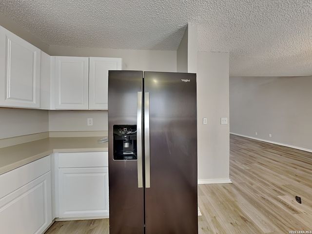 7715 Skyline Ridge, San Antonio, TX 78239