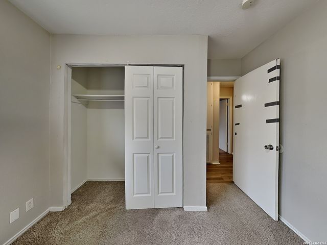 7715 Skyline Ridge, San Antonio, TX 78239