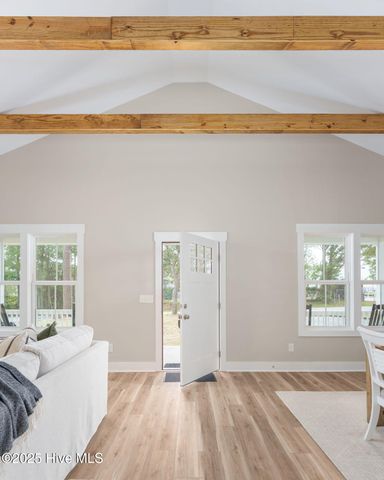 333 N Dyson Street, Holly Ridge, NC 28445