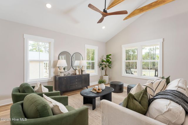 333 N Dyson Street, Holly Ridge, NC 28445