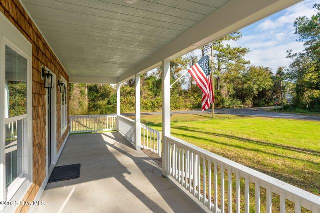 333 N Dyson Street, Holly Ridge, NC 28445