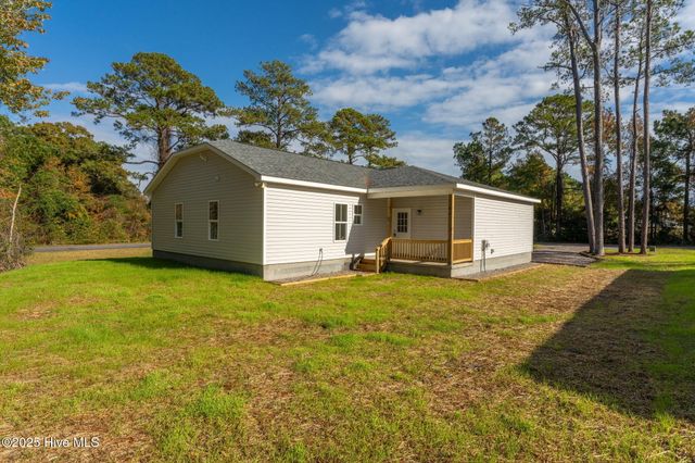 333 N Dyson Street, Holly Ridge, NC 28445