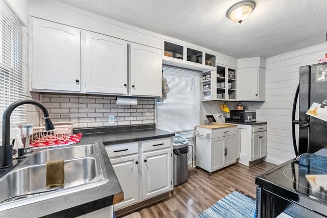 3118 Indian Road, Davenport, IA 52802