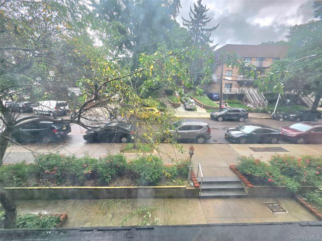 172-70 Highland Avenue 3M, Jamaica Estates, NY 11432