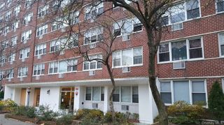 172-70 Highland Avenue 3M, Jamaica Estates, NY 11432