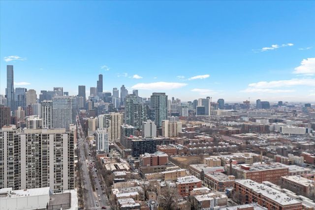 1560 N Sandburg Terrace 4301-4303, Chicago, IL 60610
