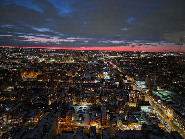 1560 N Sandburg Terrace 4301-4303, Chicago, IL 60610