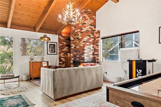 904 Sandalwood, Lake Arrowhead, CA 92352