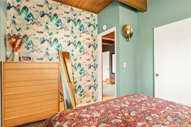 904 Sandalwood, Lake Arrowhead, CA 92352