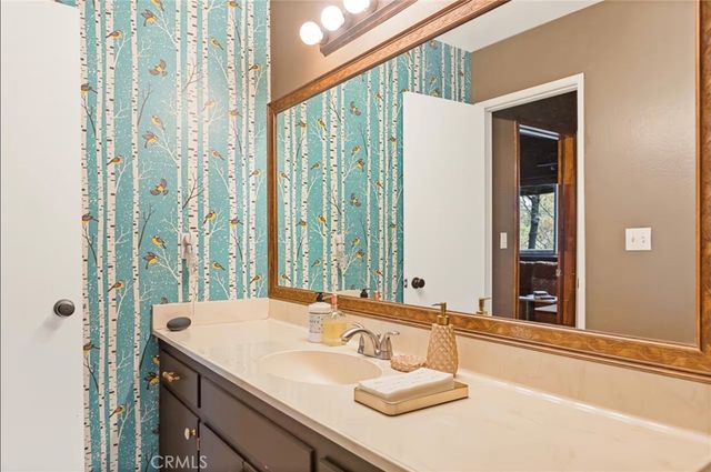 904 Sandalwood, Lake Arrowhead, CA 92352