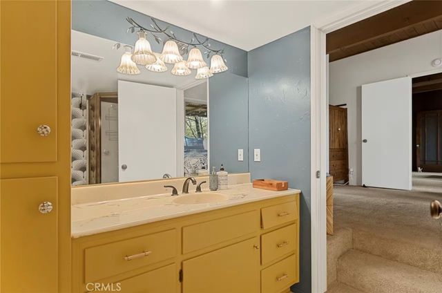 904 Sandalwood, Lake Arrowhead, CA 92352