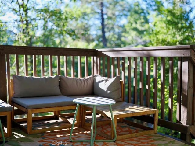 904 Sandalwood, Lake Arrowhead, CA 92352