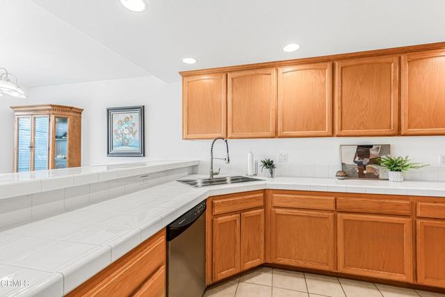 833 Dunes Street, Oxnard, CA 93035
