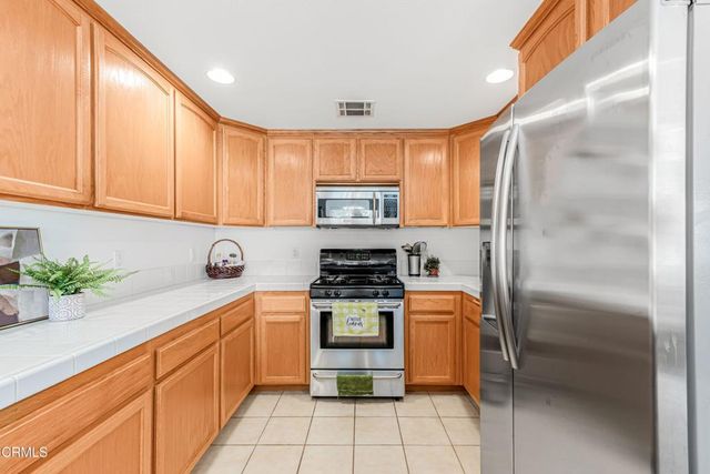 833 Dunes Street, Oxnard, CA 93035
