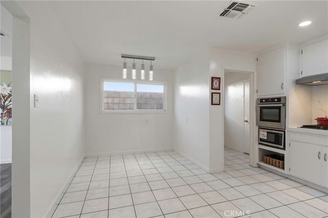 5817 Gary, Bakersfield, CA 93307