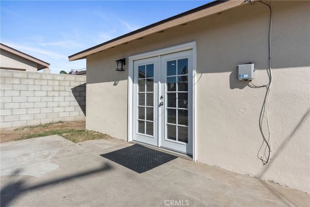 5817 Gary, Bakersfield, CA 93307