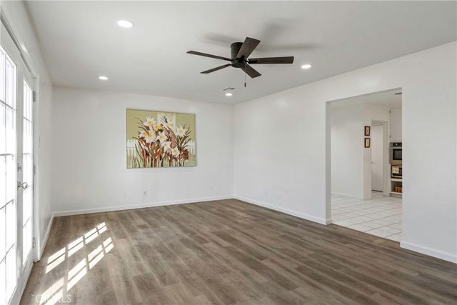 5817 Gary, Bakersfield, CA 93307