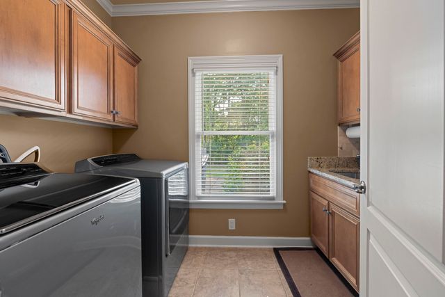 10374 HERONS RIDGE CV, Lakeland, TN 38002