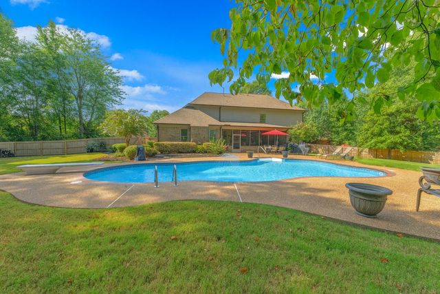 10374 HERONS RIDGE CV, Lakeland, TN 38002