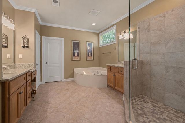 10374 HERONS RIDGE CV, Lakeland, TN 38002