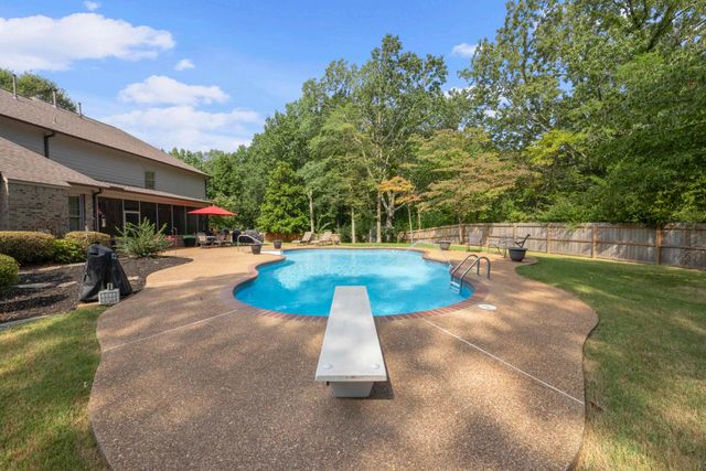 10374 HERONS RIDGE CV, Lakeland, TN 38002