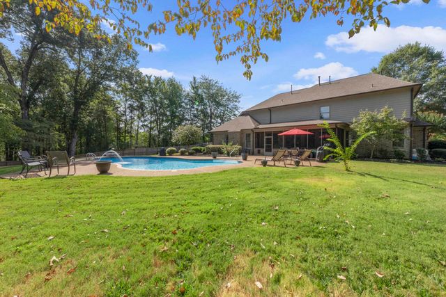 10374 HERONS RIDGE CV, Lakeland, TN 38002