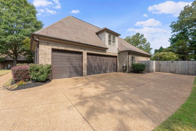 10374 HERONS RIDGE CV, Lakeland, TN 38002