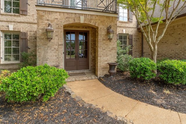 10374 HERONS RIDGE CV, Lakeland, TN 38002