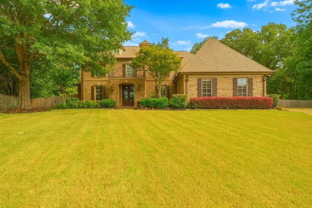 10374 HERONS RIDGE CV, Lakeland, TN 38002