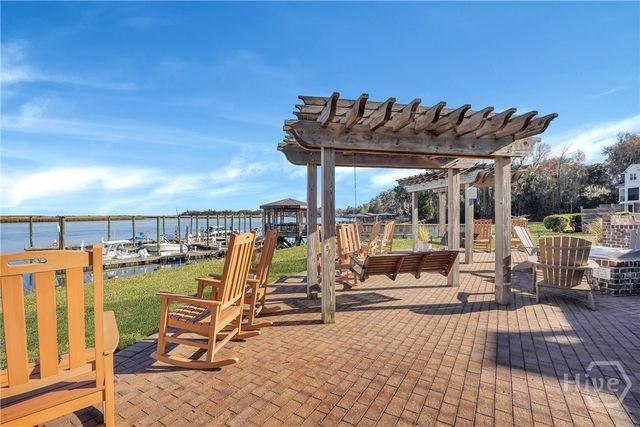 2707 River Oaks Drive, Richmond Hill, GA 31324