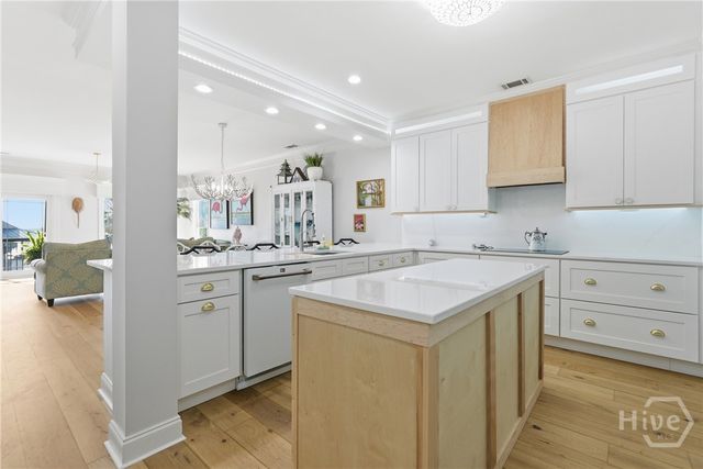 2707 River Oaks Drive, Richmond Hill, GA 31324