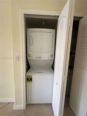 1662 SE 27th Dr 209, Homestead, FL 33035