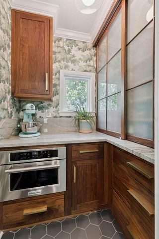 442 WOODLAND STREET, Orlando, FL 32806
